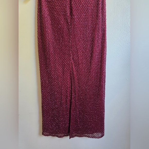 Mac‎ Duggal, Hand Embellished Halter Midi Sheath Dress,Burgundy, Size 2 - Picture 7 of 10